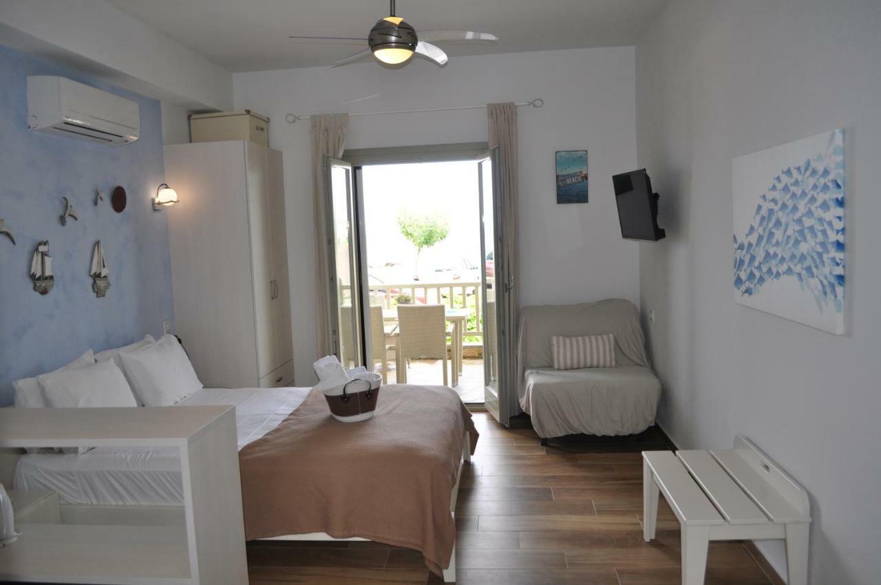 Studios Yalos Khorevtón Exterior foto