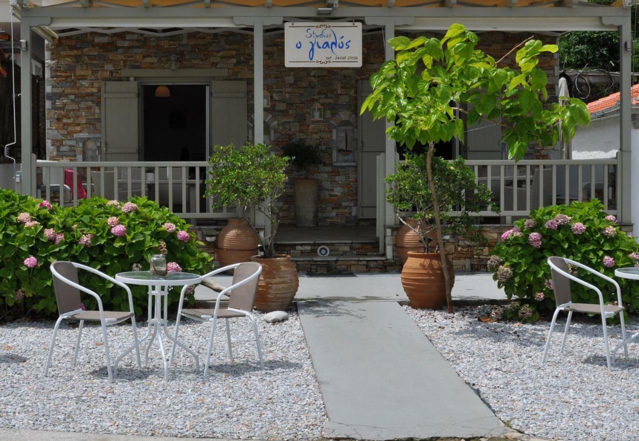 Studios Yalos Khorevtón Exterior foto